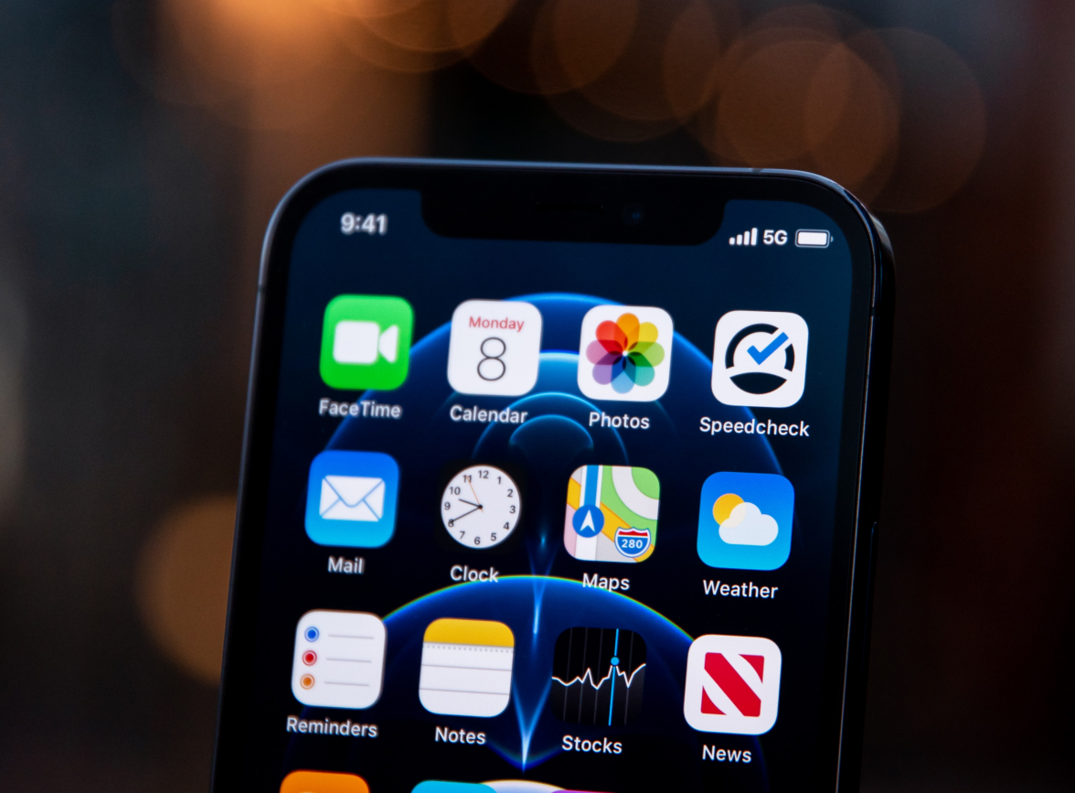 雨山苹果手机维修分享为什么 iPhone 12 在冬季会自动关机 